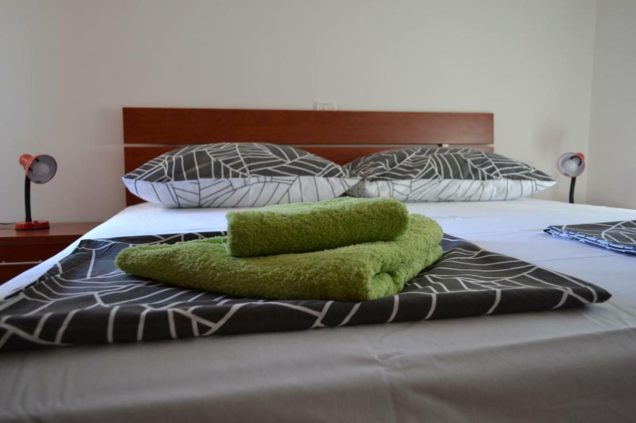 Apartment Din Banjole Bagian luar foto