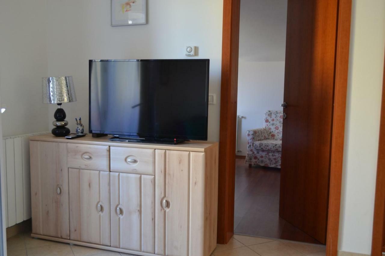 Apartment Din Banjole Bagian luar foto
